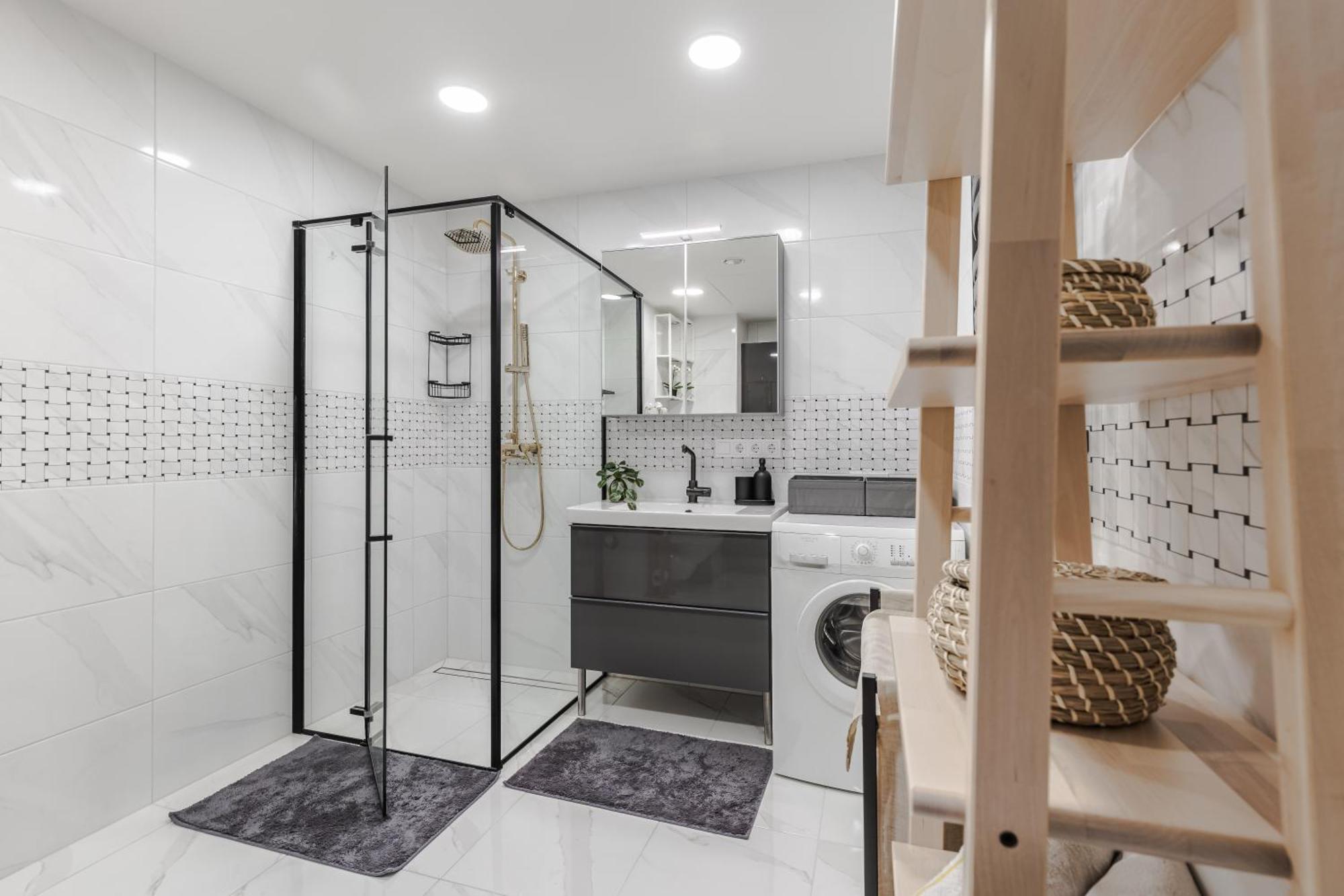 Fantasy House, Cozzy Apartmens, Free Parking, Long Stays Welcome Vilnius Luaran gambar